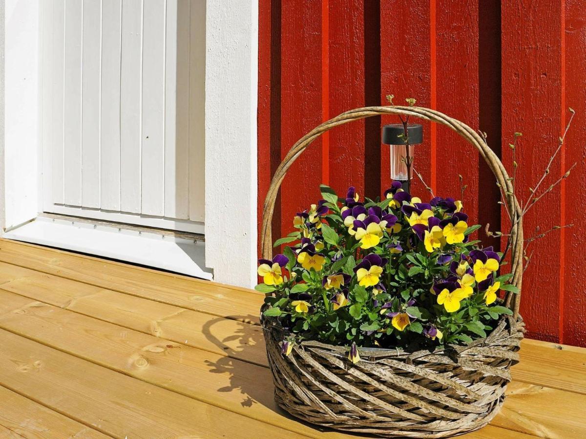 4 Person Holiday Home In Hen N Noesund Luaran gambar