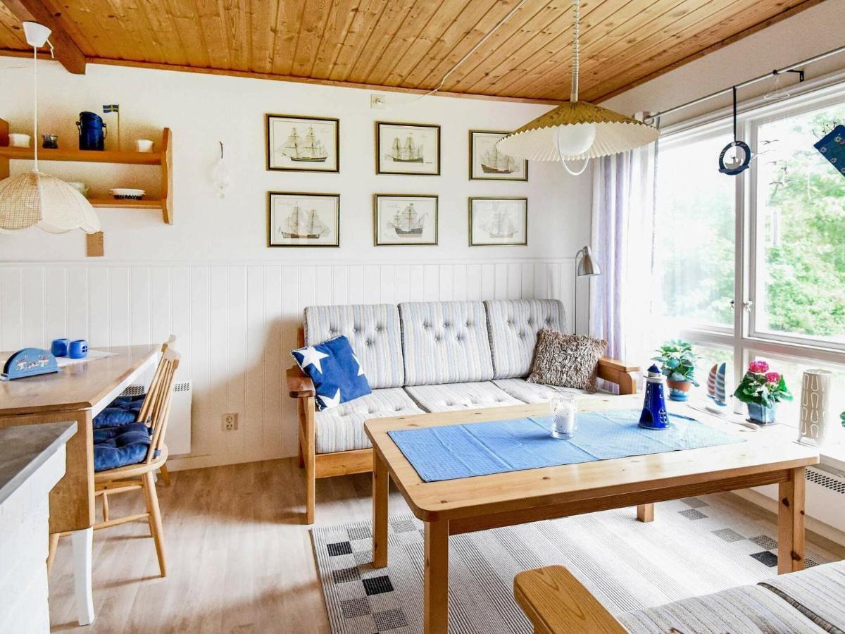 4 Person Holiday Home In Hen N Noesund Luaran gambar